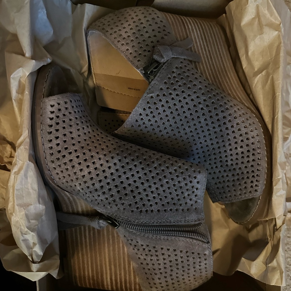 Lucky Brand Jabilo Perforated Suede Leather Open Toe Wedge Ankle Booties